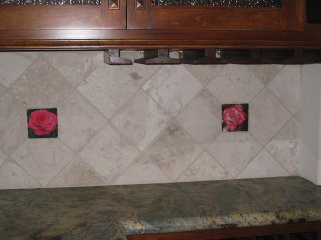 Backsplash-Mural-and-Accents-06